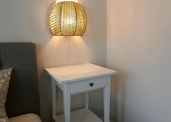 Charm - 2br Apartment *